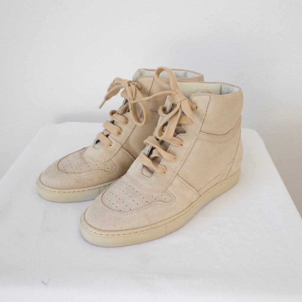 Woman by Common Projects Tan Suede Wedge Sneakers 37 7˜